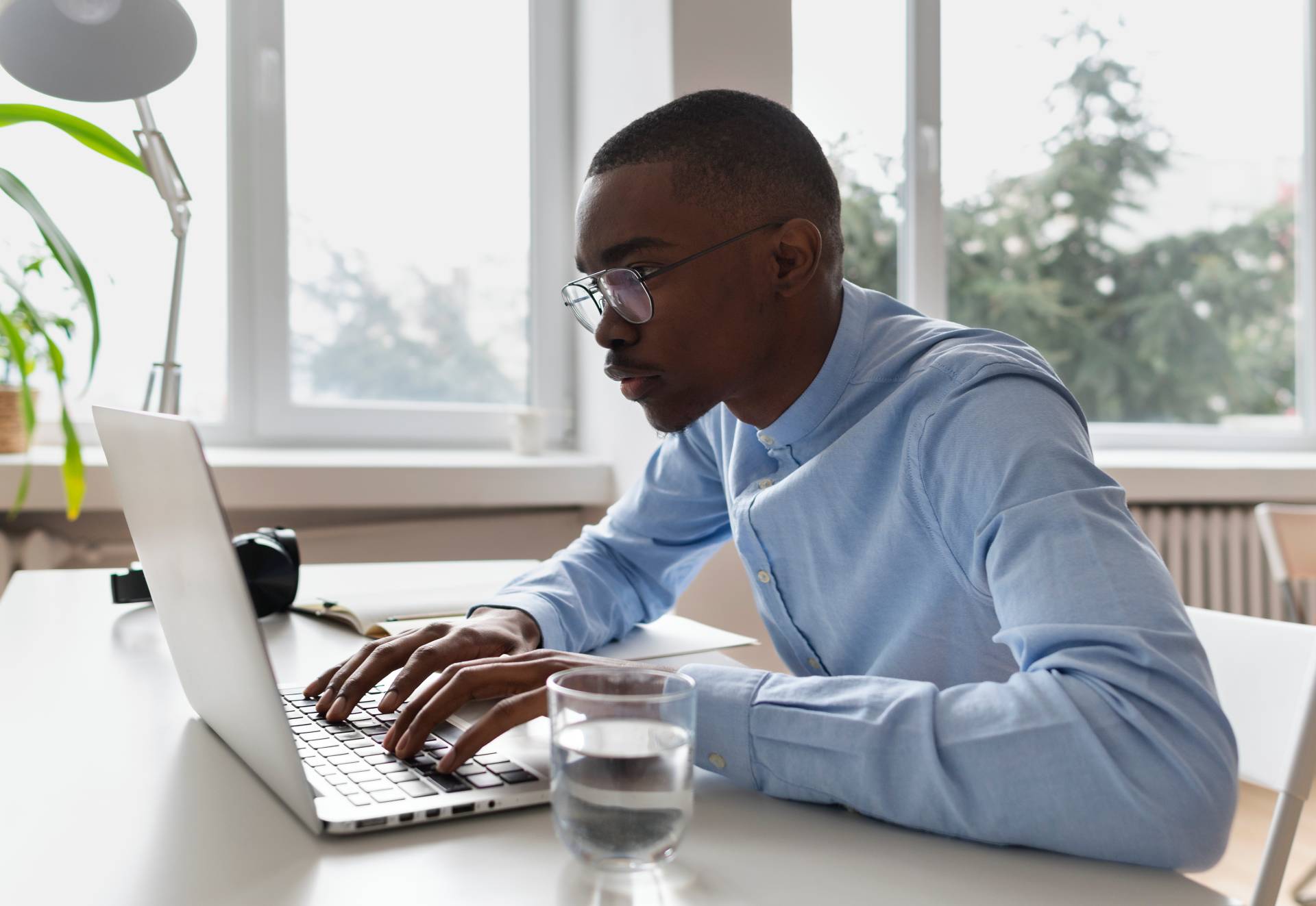 Entrepreneur using a Website Builder